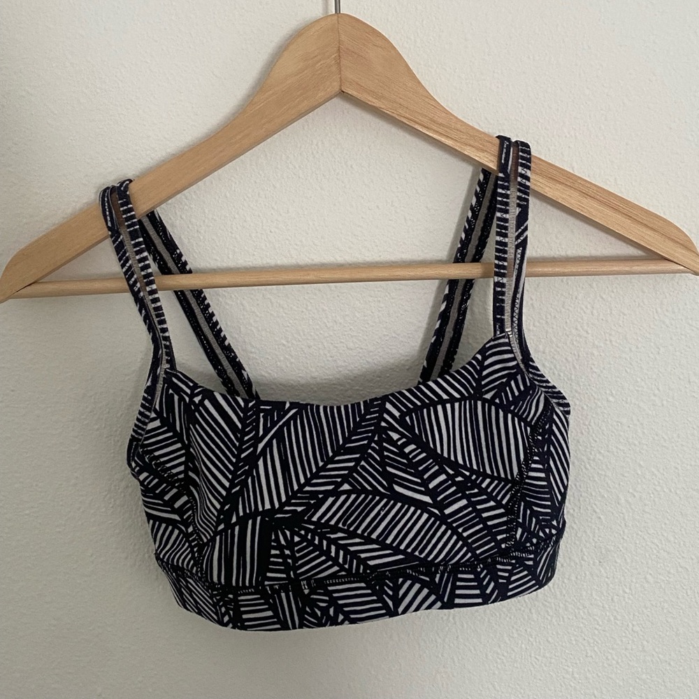 Lululemon black and white sports bra 2